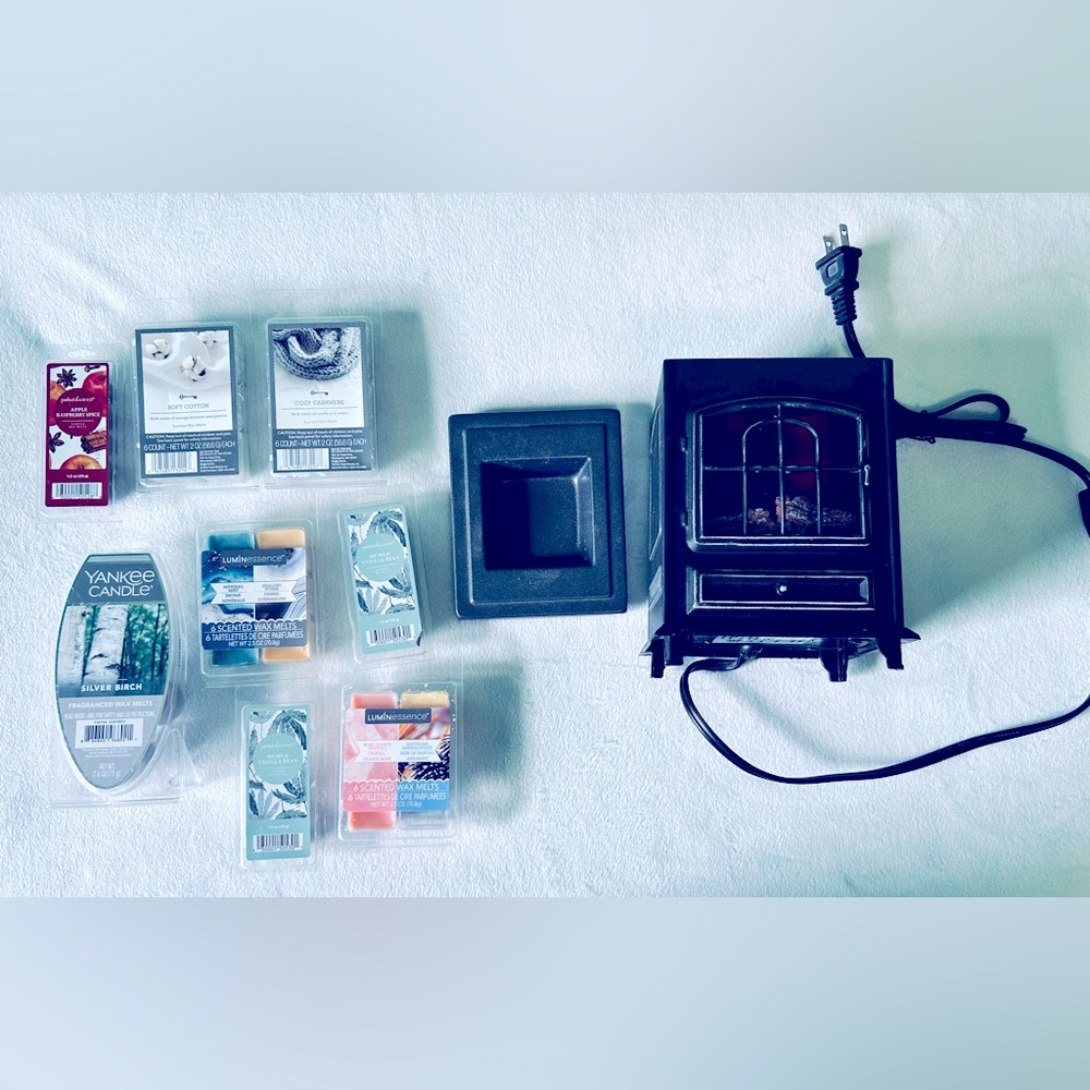 ⛱️LAST CHANCE⛱️ Better Homes & Gardens Flickering Fireplace Wax Warmer & Melts